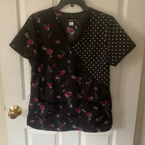 Very Gently Used Koi Basics Scrub Top- SZ Medium